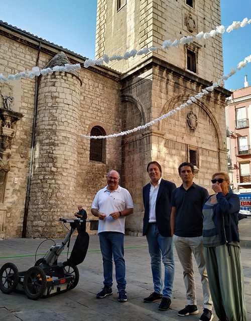 El Ayuntamiento y la UJA inician los trabajos con georradar para delimitar los refugios antiaéreos que se construyeron en la Guerra Civil en Jaén