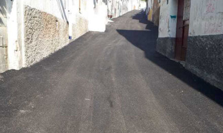 El Ayuntamiento de Jaén realiza labores de asfaltado en la calle Antonio Díaz