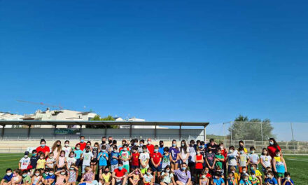 El Ayuntamiento de Jaén oferta actividades de ocio infantil durante el verano para un millar de niños y niñas en instalaciones deportivas municipales y campamentos al aire libre