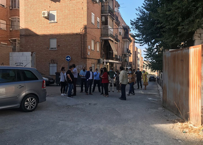El Ayuntamiento de Jaén acomete la recuperación de equipamientos para zonas verdes y estacionamiento para los vecinos de Peñamefécit