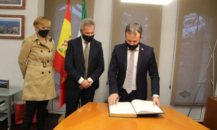 El Ayuntamiento de Jaén y el Puerto de Motril firman un acuerdo de colaboración para explorar el desarrollo de instalaciones portuarias en la capital y facilitar la salida de mercancías