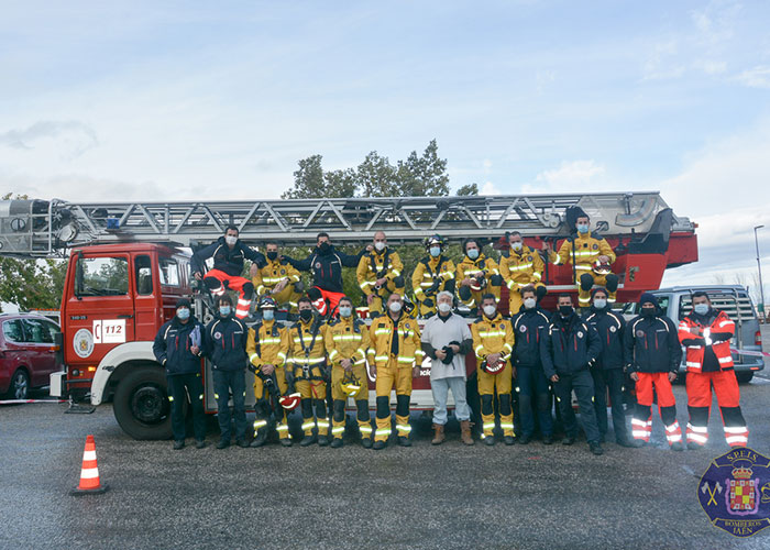 Veinte bomberos se forman en un curso para intervenir ante tentativas de suicidio en el marco del programa de formación anual de este servicio municipal