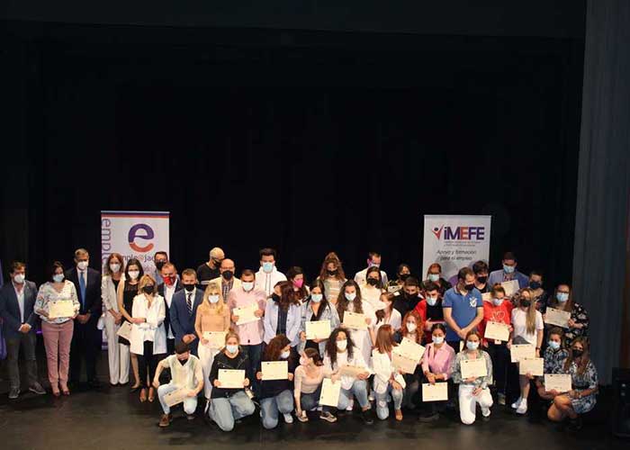 El Ayuntamiento de Jaén entrega los primeros 68 certificados de profesionalidad a los alumnos y alumnas del proyecto Emplea@JaénIII
