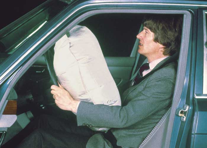 Hace 50 años/Octubre 1971: Mercedes patenta el airbag