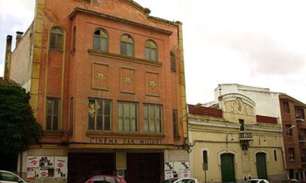 El pleno aborda el aumento de la protección integral del edificio del cine San Miguel