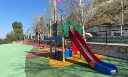 Se inaugura un nuevo parque infantil en el Paseo de El Calvario